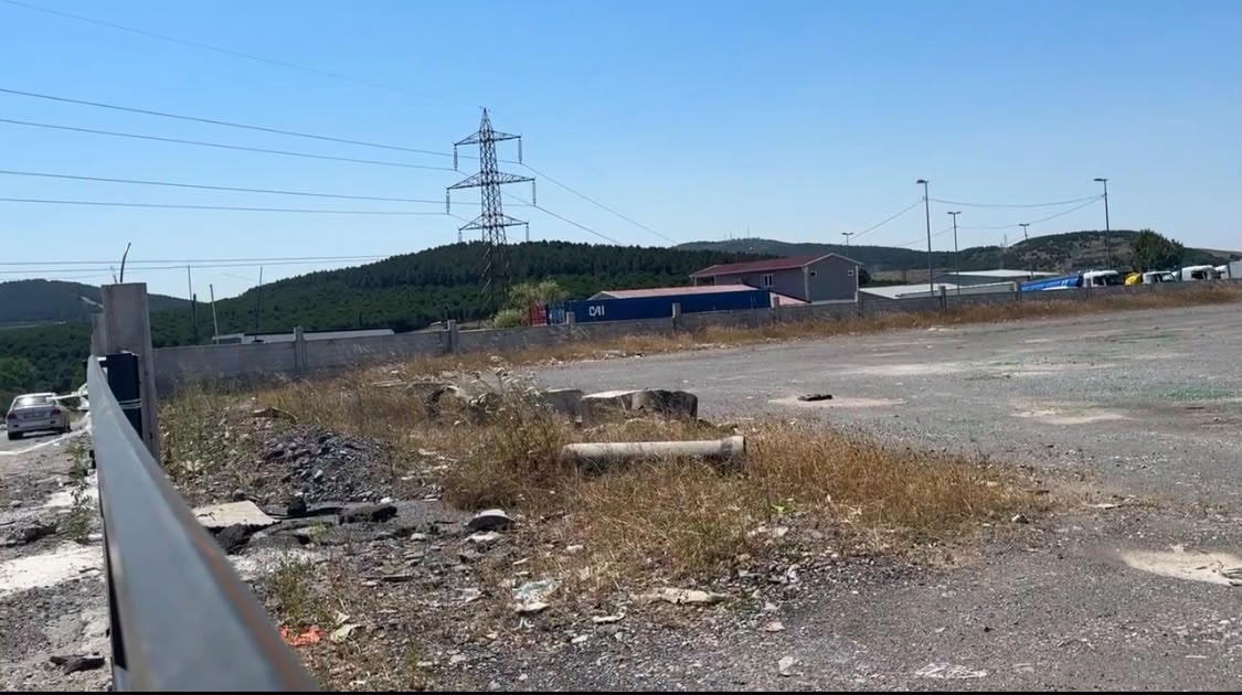 Sanaktepe Fatih Mahallesi Kiralık Arsa